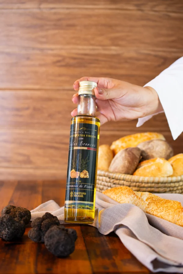 Azeite Trufado | Condimento à base de azeite de oliva e trufas brancas 250 mL